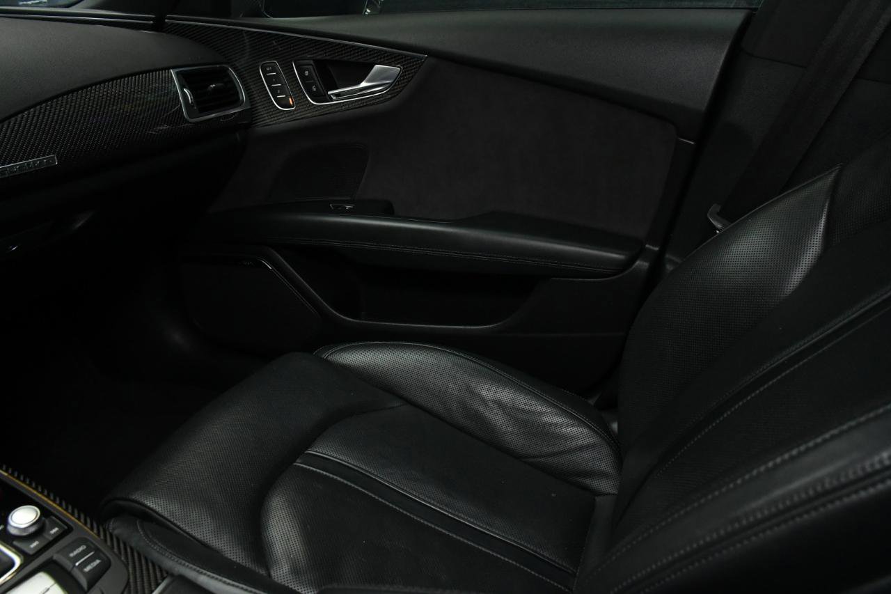 Used 2017 Audi RS 7 Performance w/ Driver Assistance Package image 34