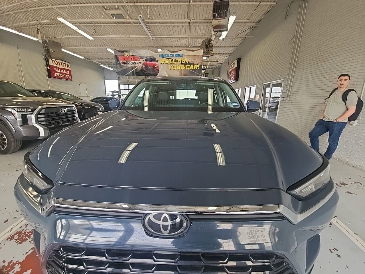 Used 2024 Toyota Grand Highlander XLE image 2
