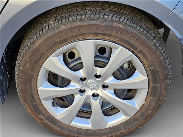 Used 2025 Toyota Corolla LE FWD image 6