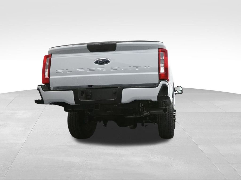 New 2026 Ford F350 4x4 Crew Cab Super Duty image 58