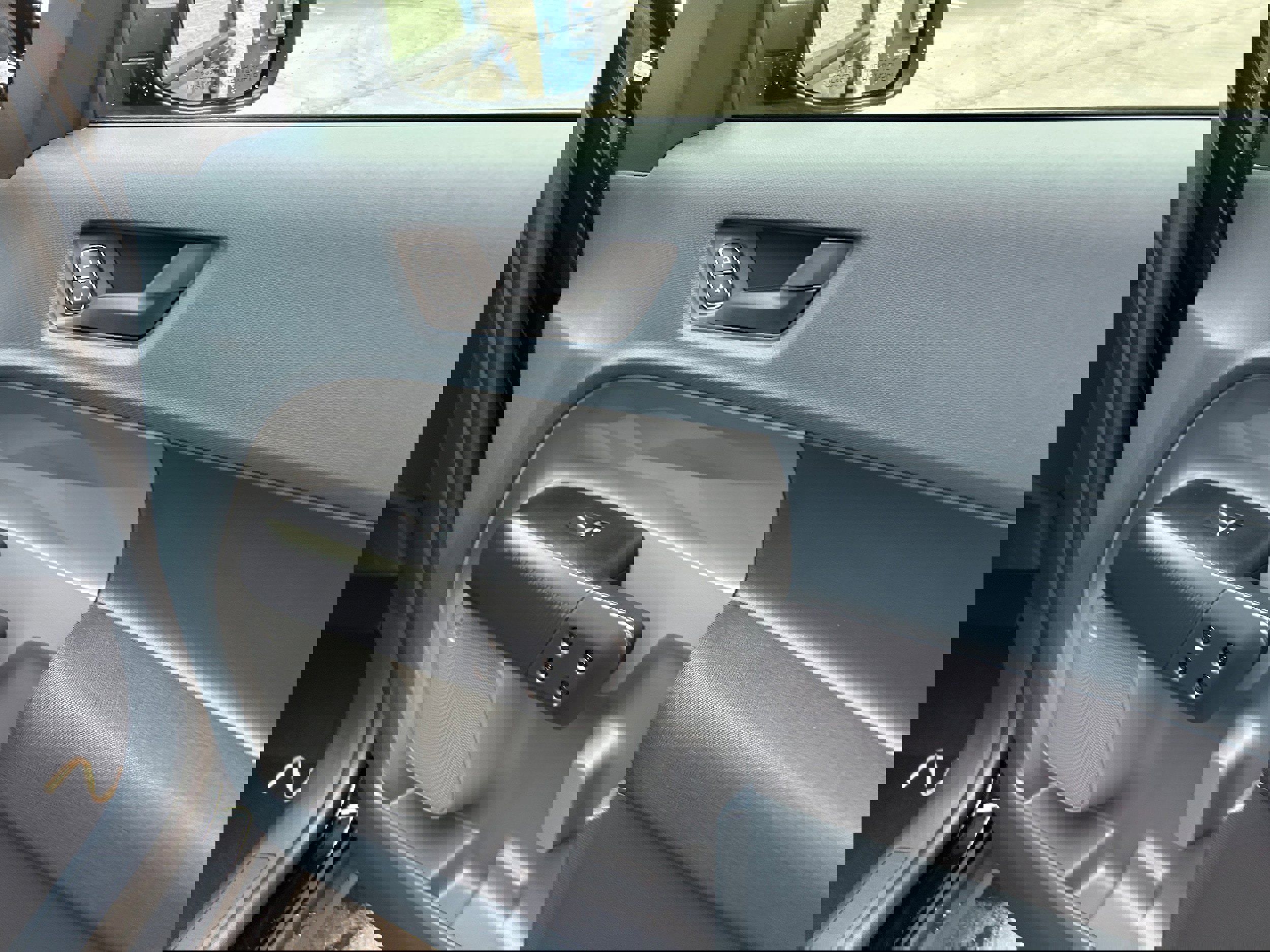 New 2025 Ford Maverick XL w/ Equipment Group 101A image 27