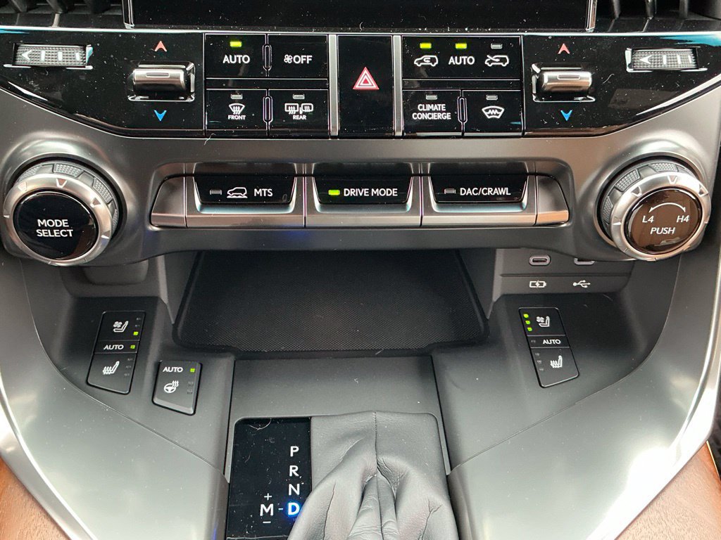 New 2026 Lexus LX 600 4WD w/ Interior Upgrade Package image 28