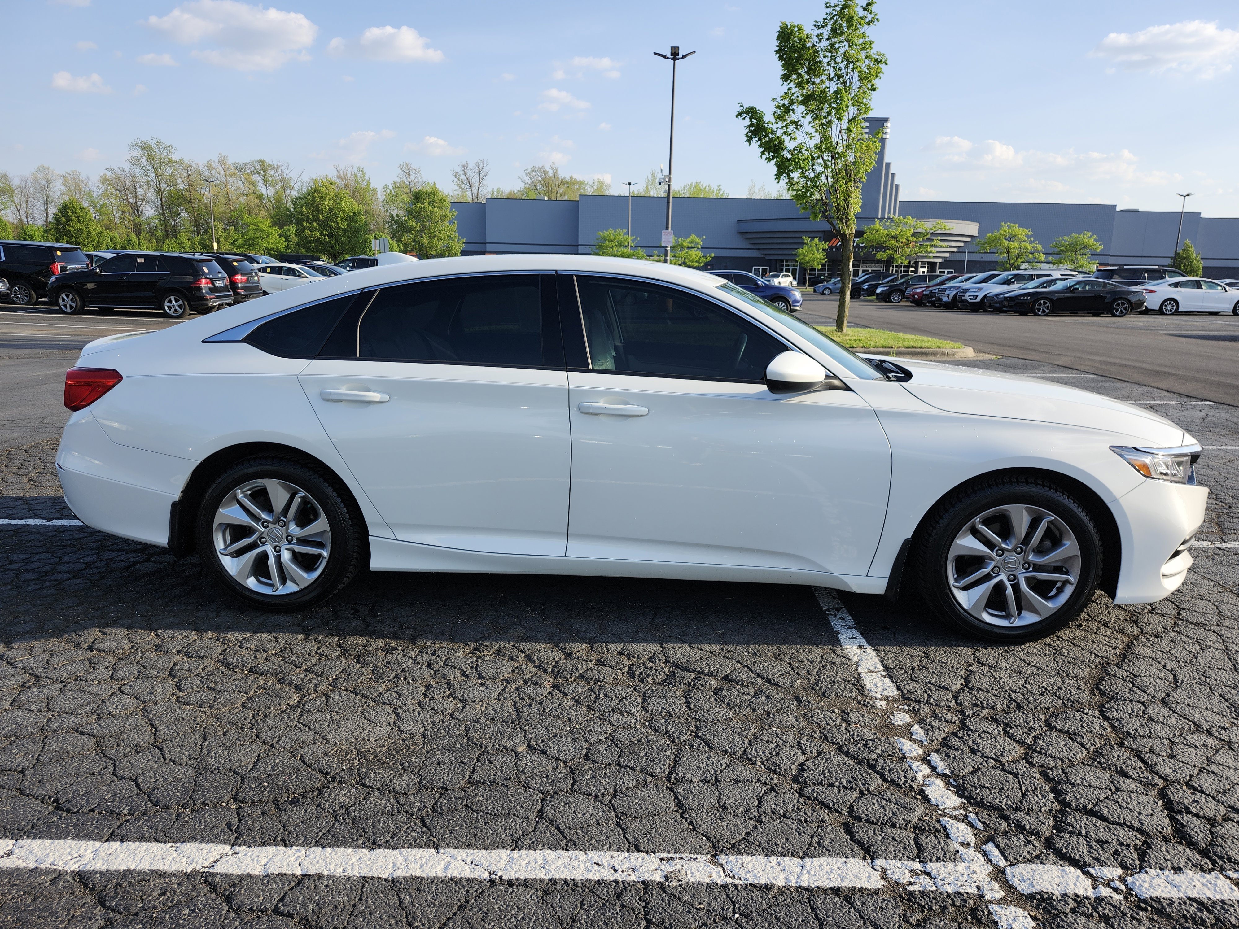 Used 2018 Honda Accord LX image 16