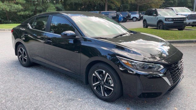Used 2025 Nissan Sentra SV w/ All-Weather Package FWD image 2