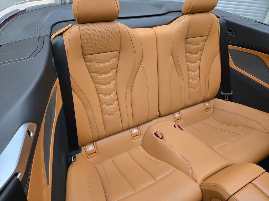 Used 2023 BMW 840i Convertible image 22