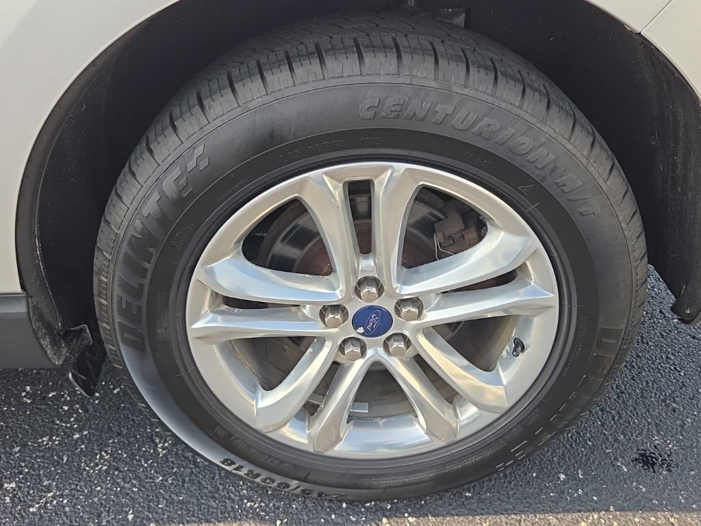 Used 2015 Ford Edge SEL w/ Equipment Group 201A AWD/4WD image 18