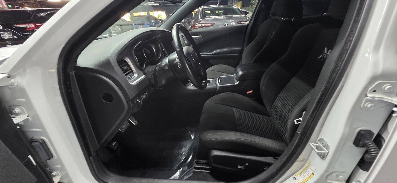 Used 2022 Dodge Charger Scat Pack RWD image 22