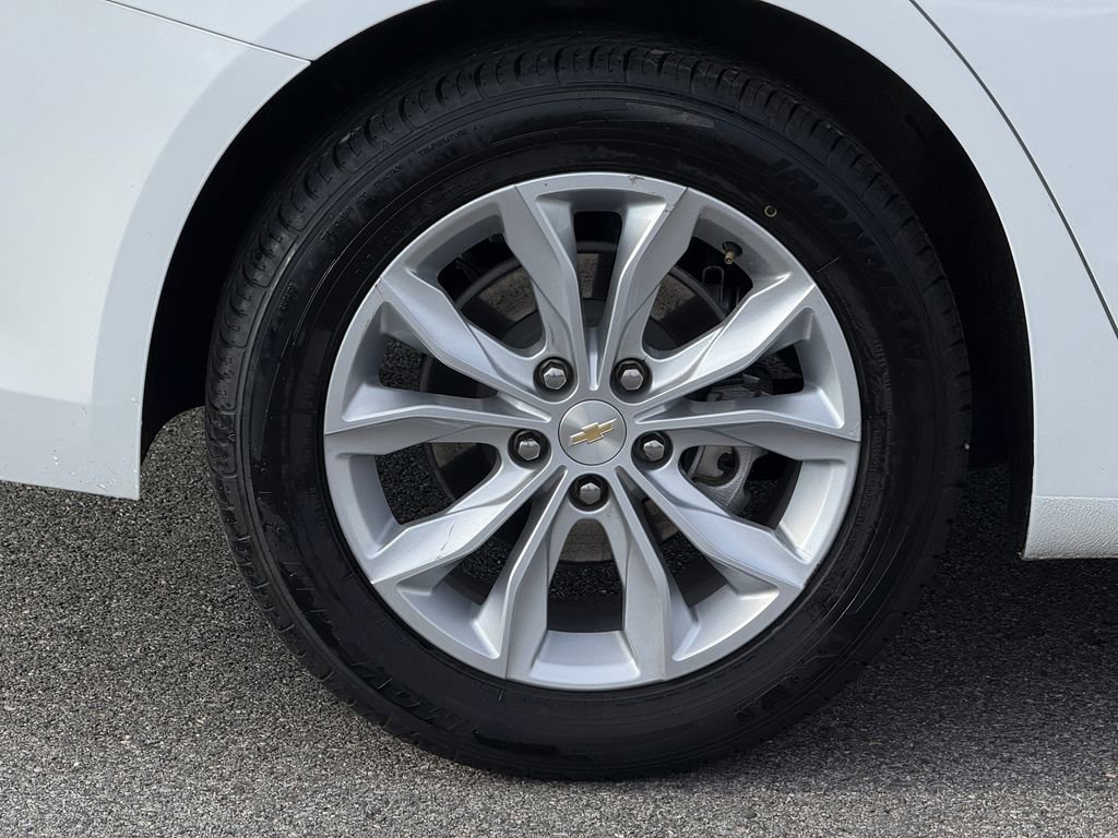 Used 2023 Chevrolet Malibu LT image 7