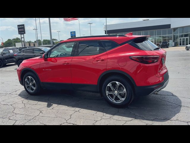 Certified 2024 Chevrolet Blazer LT w/ Convenience Package FWD image 6