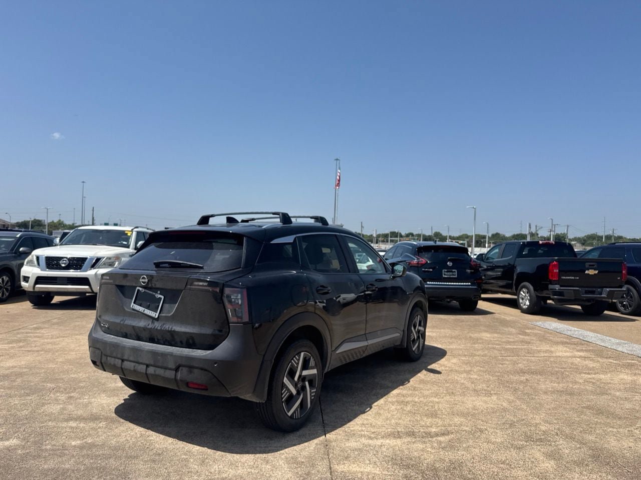 Certified 2025 Nissan Kicks SV w/ SV Premium Package FWD image 18