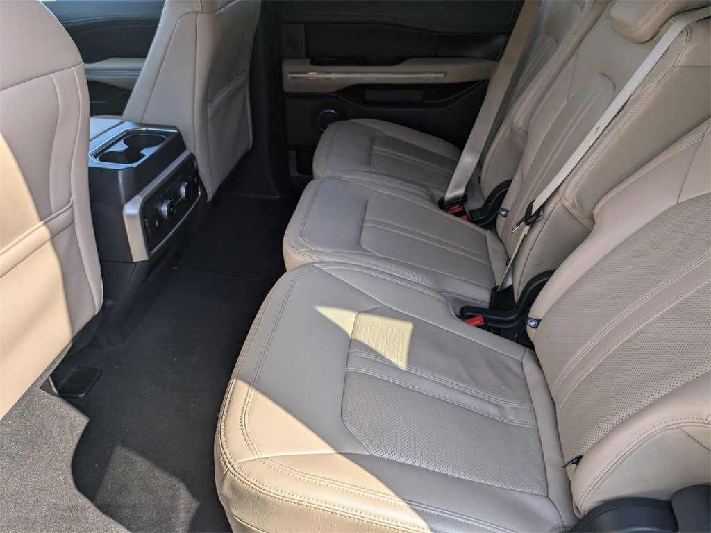 Used 2024 Ford Expedition Max Limited image 28