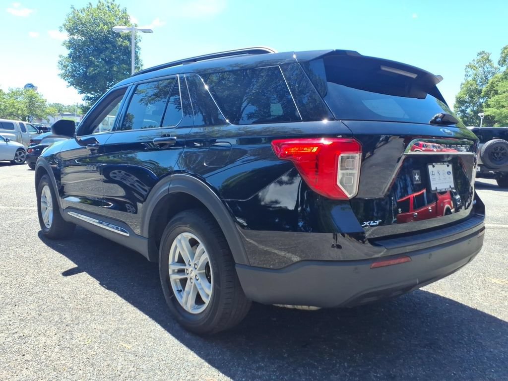 Certified 2023 Ford Explorer XLT AWD/4WD image 4