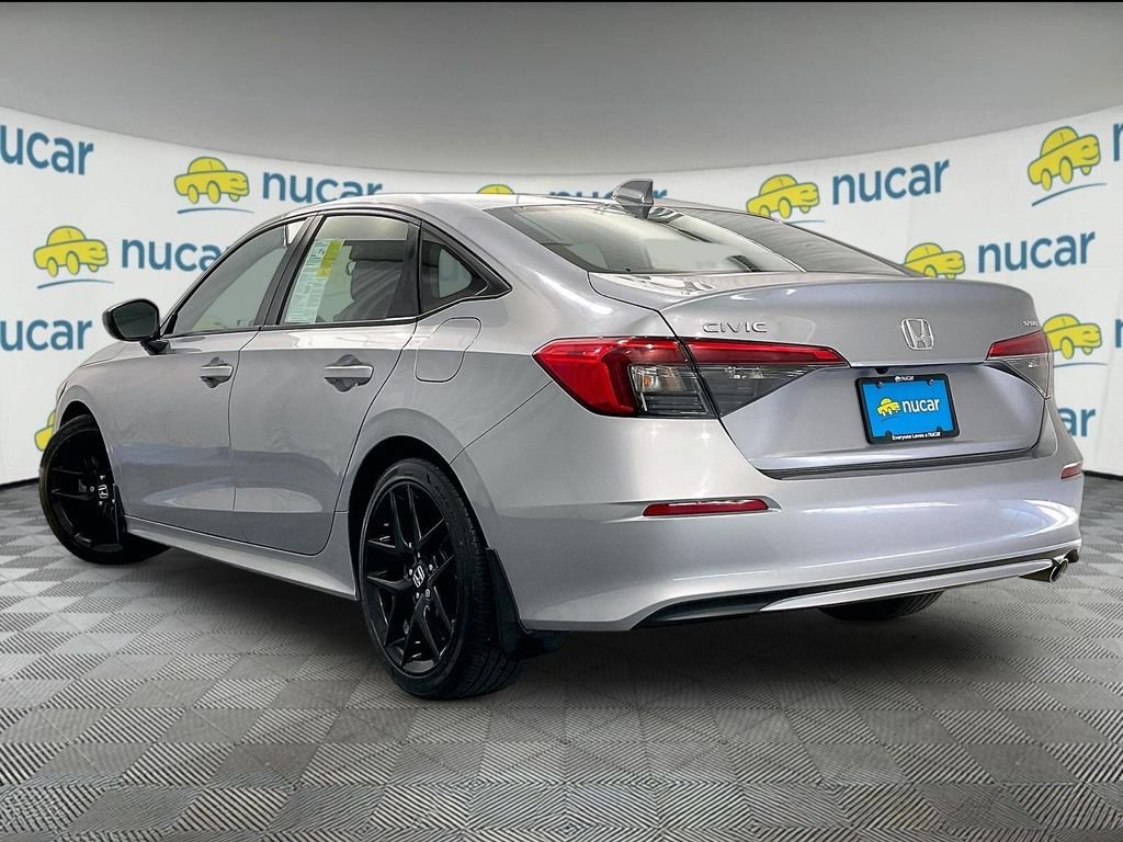 Used 2023 Honda Civic Sport image 4