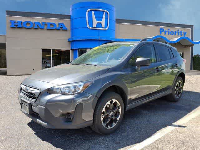 Used 2023 Subaru Crosstrek 2.0i AWD/4WD image 2