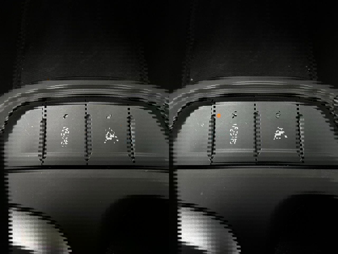 Used 2025 Buick Envista Preferred image 23