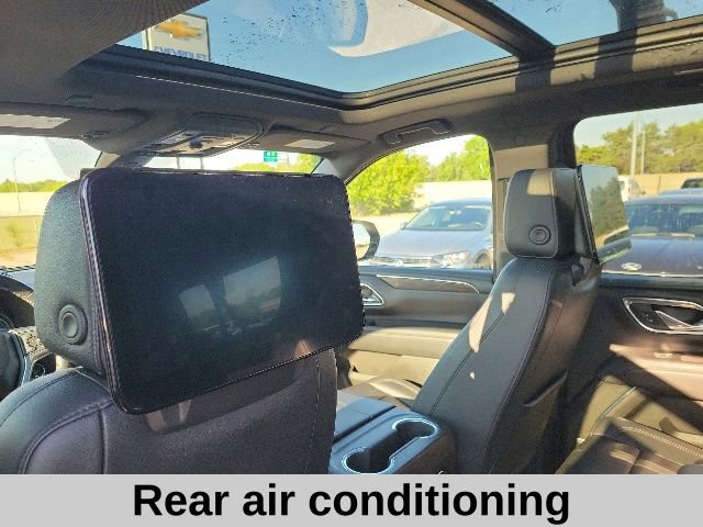 Used 2021 Chevrolet Suburban Z71 w/ Rear Media and Nav Package AWD/4WD image 6