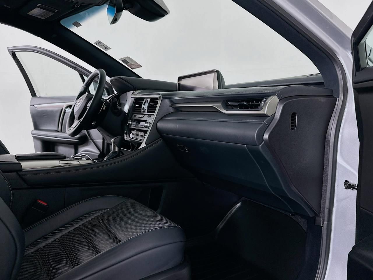 Used 2016 Lexus RX 450h F Sport image 42