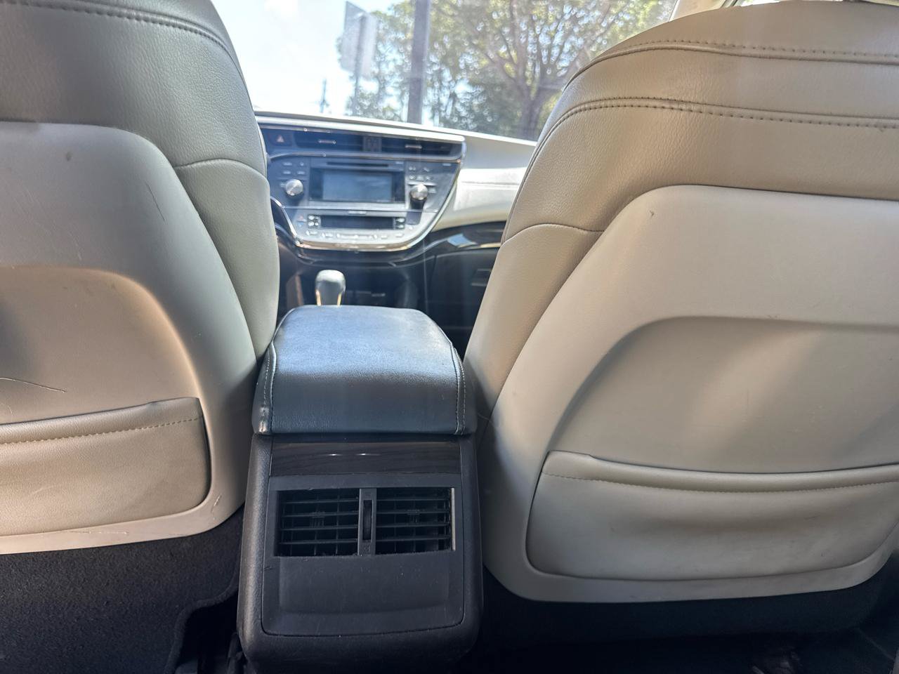 Used 2015 Toyota Avalon XLE FWD image 11