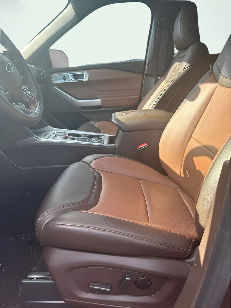 Used 2023 Ford Explorer King Ranch AWD/4WD image 9