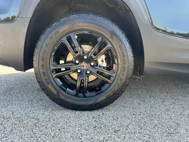Used 2024 GMC Terrain AT4 w/ Infotainment Package II AWD/4WD image 56