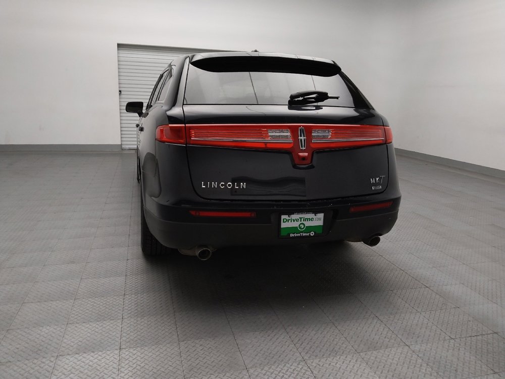 Used 2015 Lincoln MKT AWD image 6