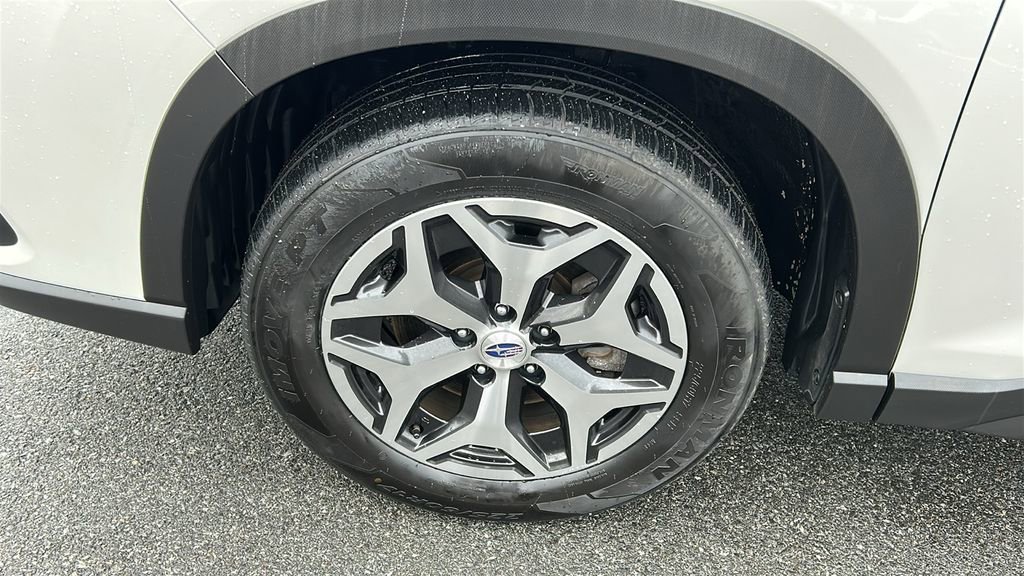 Used 2023 Subaru Forester Premium AWD/4WD image 8