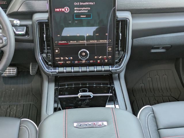 New 2026 GMC Yukon XL AT4 Ultimate w/ LPO, Illumination Package image 21