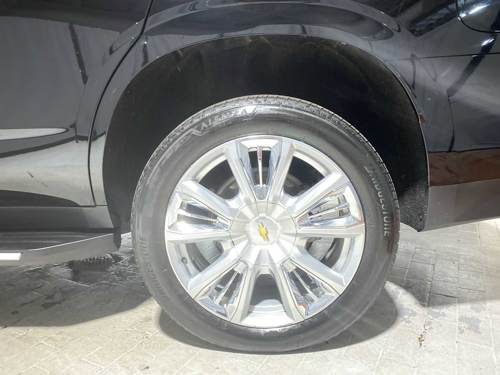 Used 2023 Chevrolet Tahoe High Country image 8