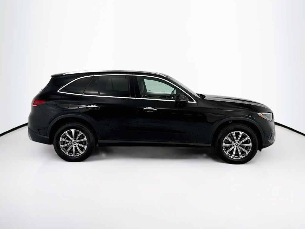 Certified 2026 Mercedes-Benz GLC 300 image 4