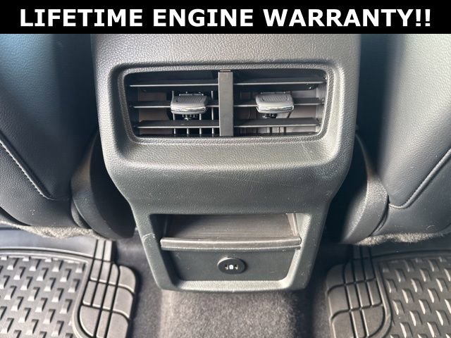 Used 2024 Ford Edge SEL image 25