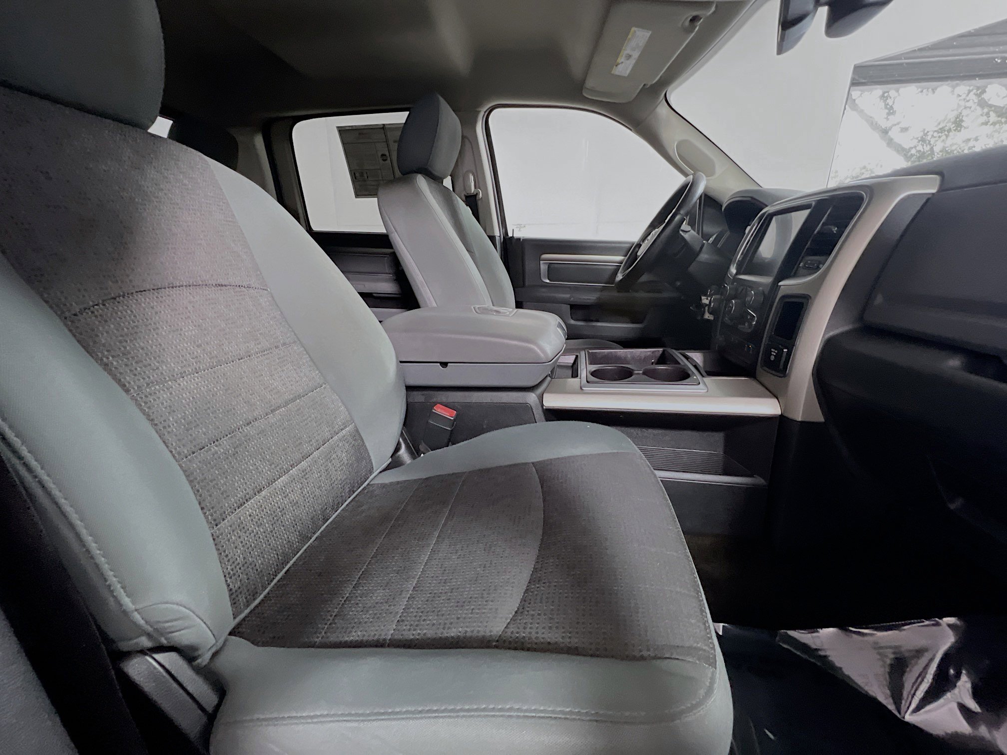 Used 2015 RAM 1500 Lone Star image 30