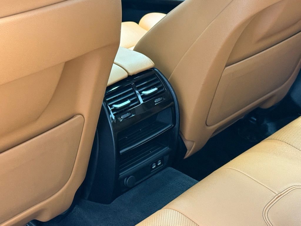 Certified 2022 BMW 540i xDrive w/ Convenience Package image 27