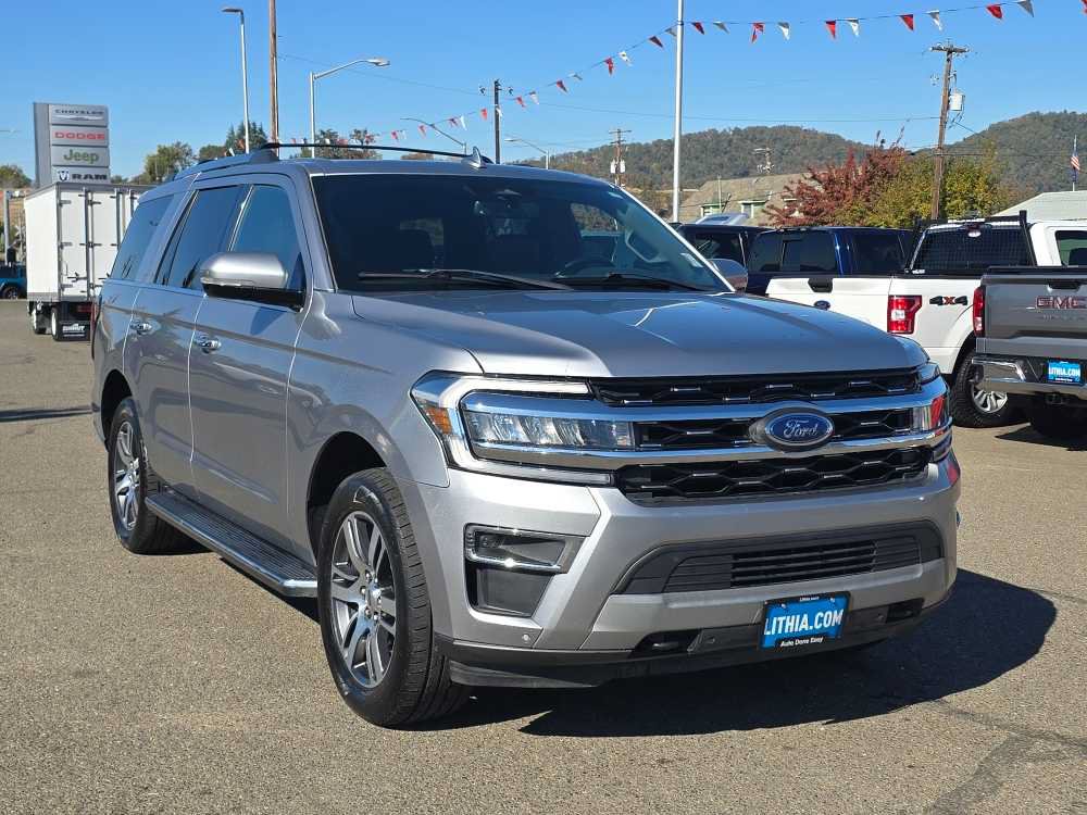 Used 2022 Ford Expedition Limited AWD/4WD image 7