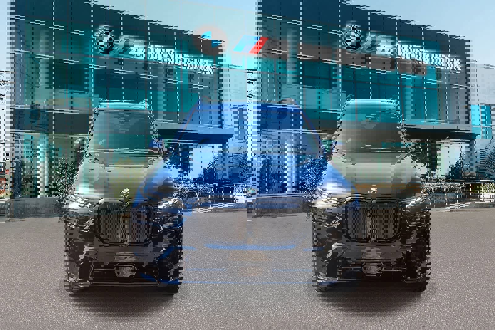 New 2026 BMW X7 xDrive40i w/ Executive Package AWD/4WD image 2