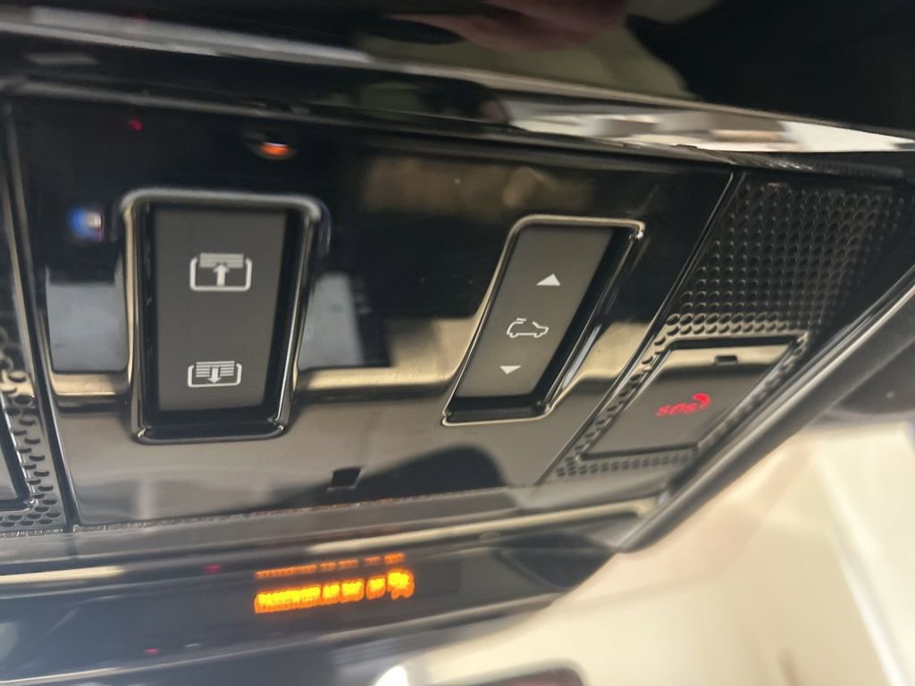 Used 2023 Land Rover Range Rover Sport First Edition image 9