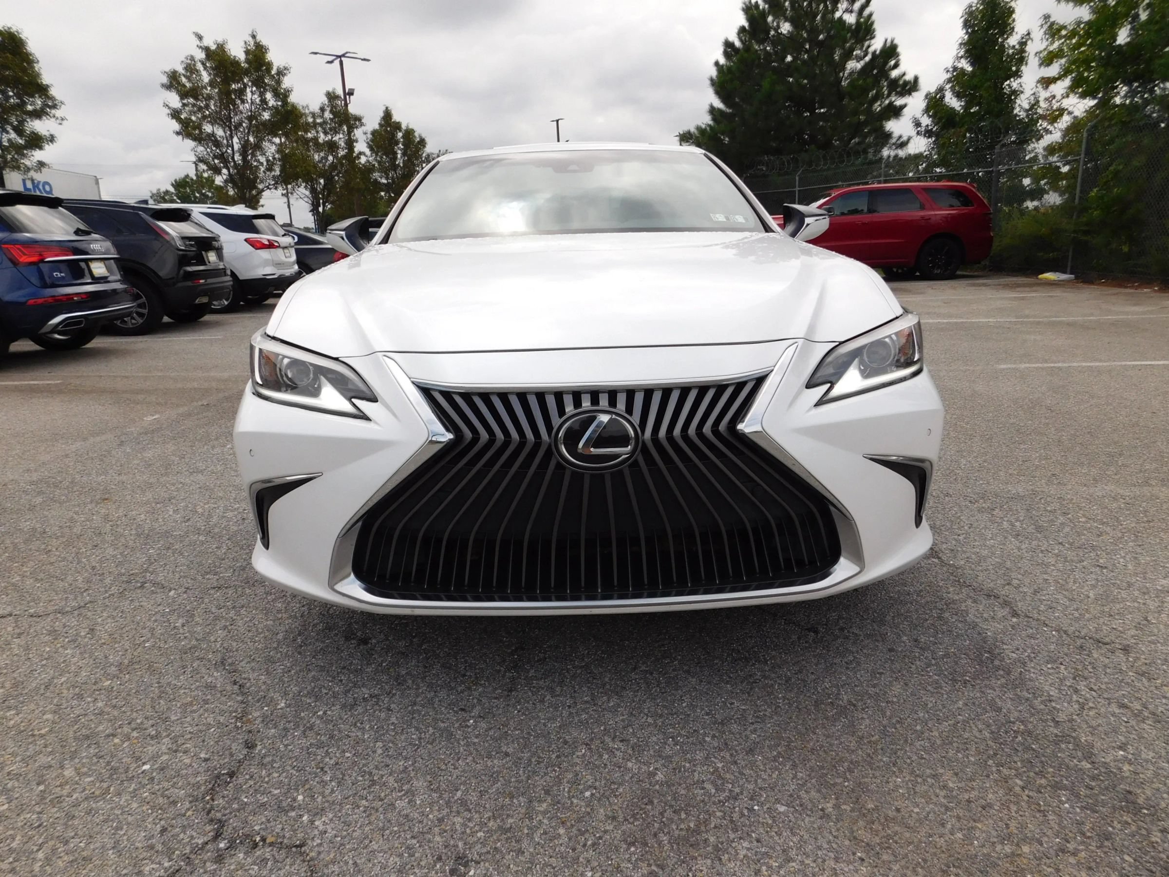 Used 2021 Lexus ES 350 w/ Premium Package FWD image 3