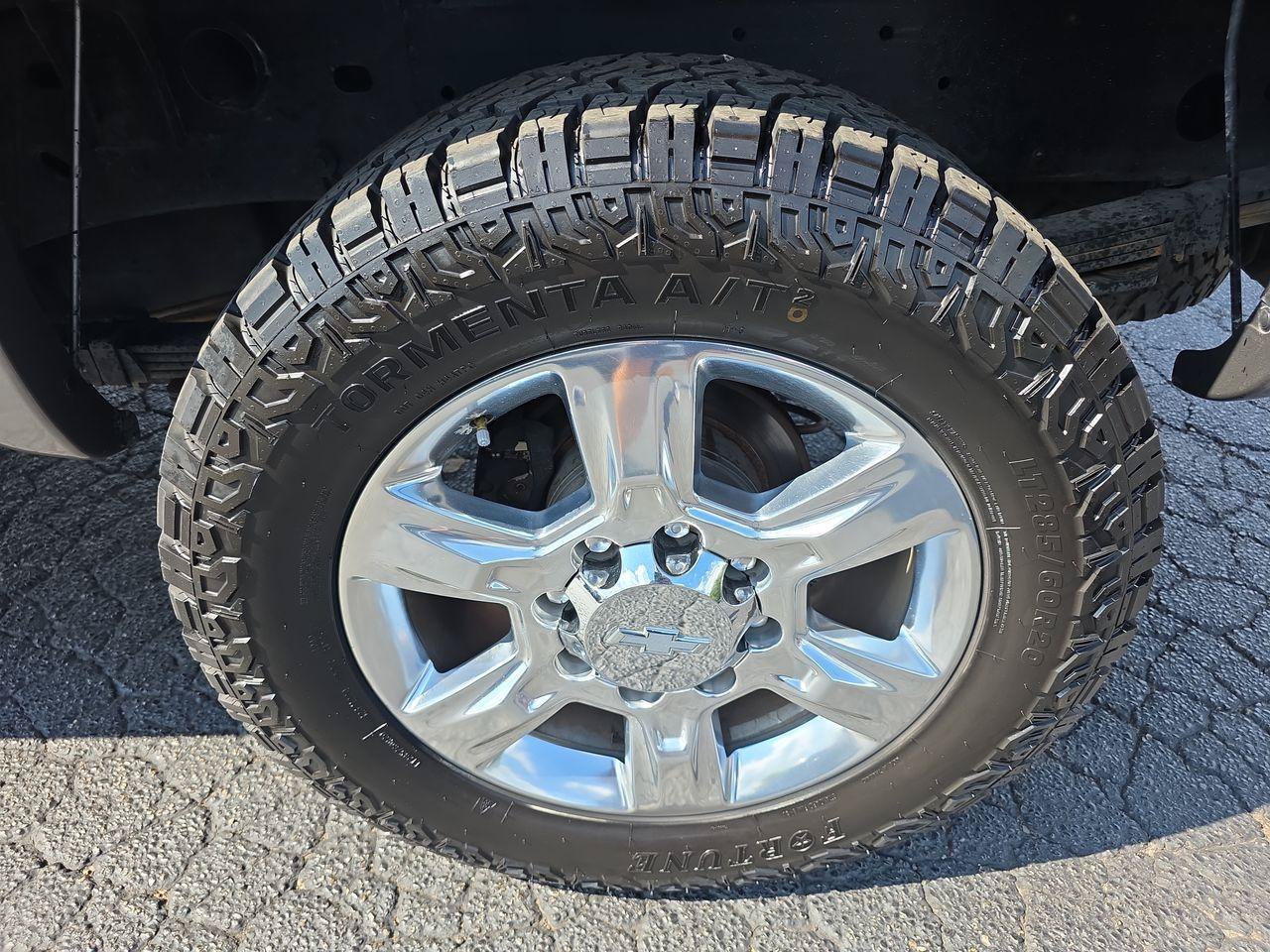 Used 2006 Chevrolet Silverado 2500 LT w/ Heavy-Duty Power Package AWD/4WD image 42