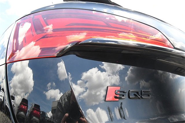 Used 2024 Audi SQ5 Premium Plus image 34
