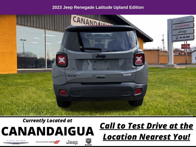 Used 2023 Jeep Renegade Latitude w/ Sun/Sound Group AWD/4WD image 9