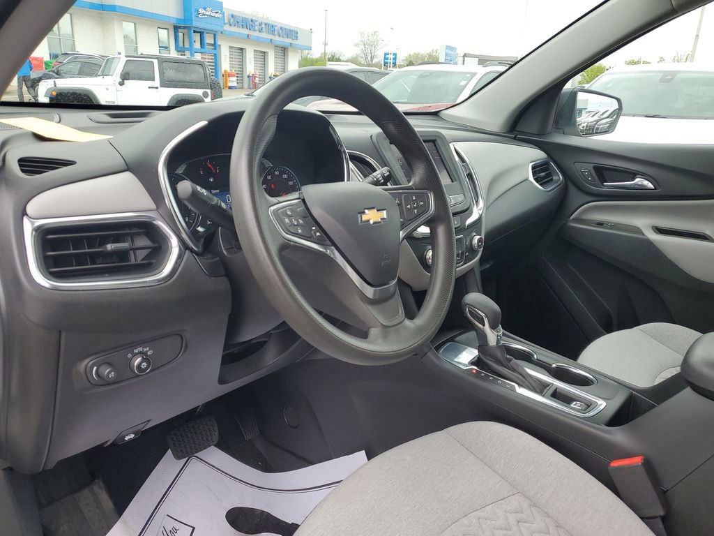 Certified 2023 Chevrolet Equinox LS w/ LS Convenience Package FWD image 8