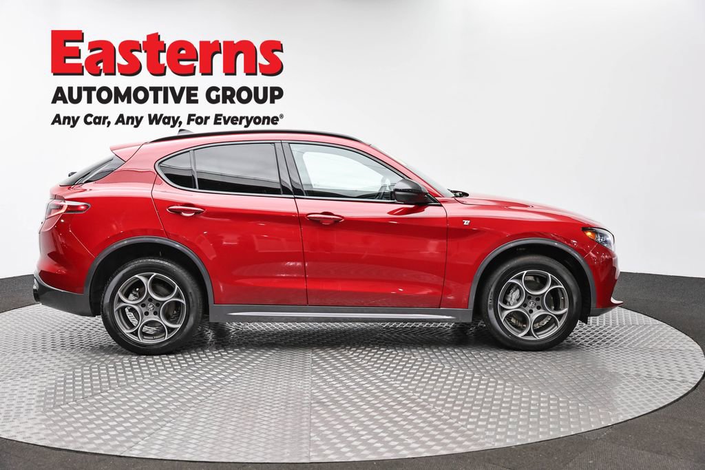 Used 2024 Alfa Romeo Stelvio Ti w/ Active Assist Plus Package image 4