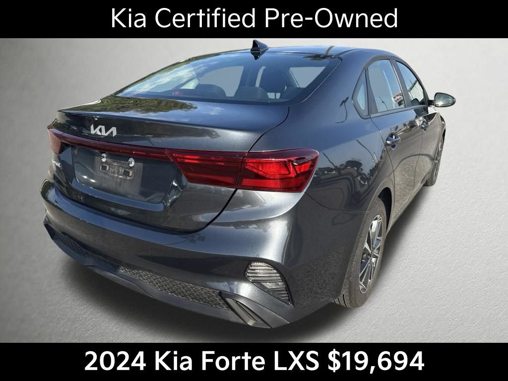 Certified 2024 Kia Forte LXS FWD image 4