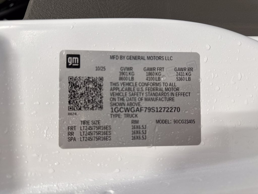 New 2025 Chevrolet Express 2500 w/ Driver Convenience Package RWD image 19