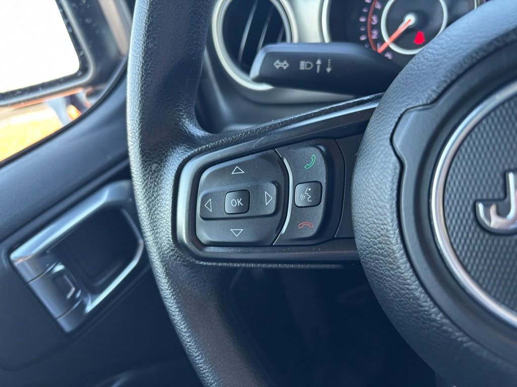 Used 2018 Jeep Wrangler Unlimited Sport image 26