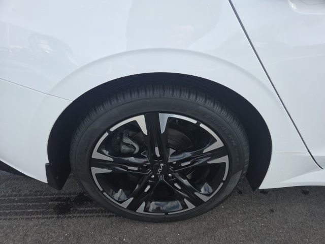Used 2024 Kia K5 GT-Line w/ GT-Line Premium Package image 8