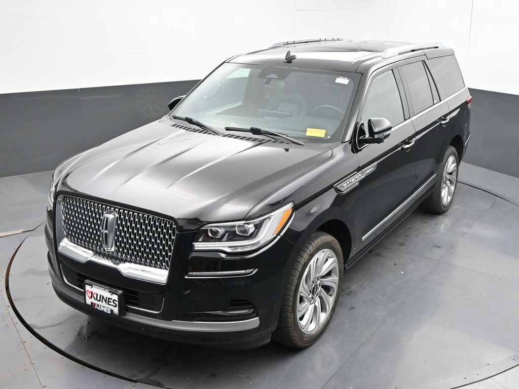 Used 2024 Lincoln Navigator Premiere AWD/4WD image 36