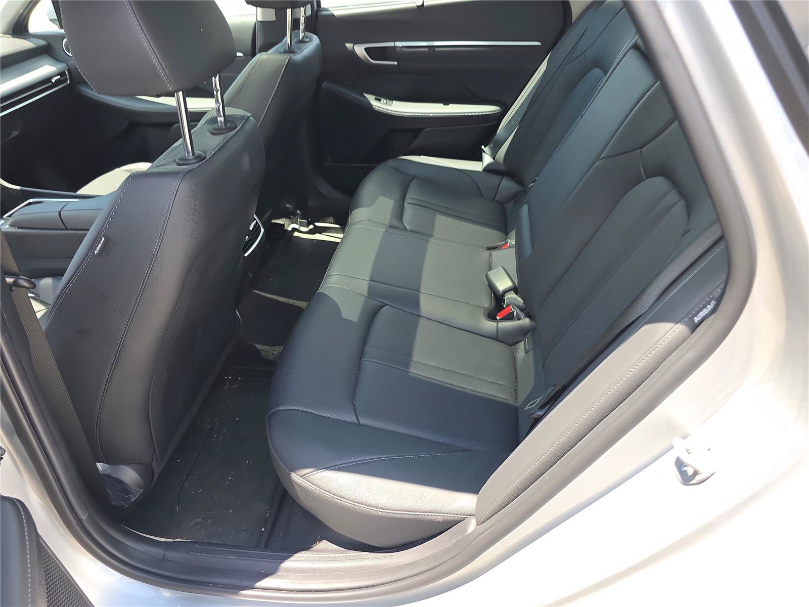 Certified 2025 Hyundai Sonata Limited FWD image 19
