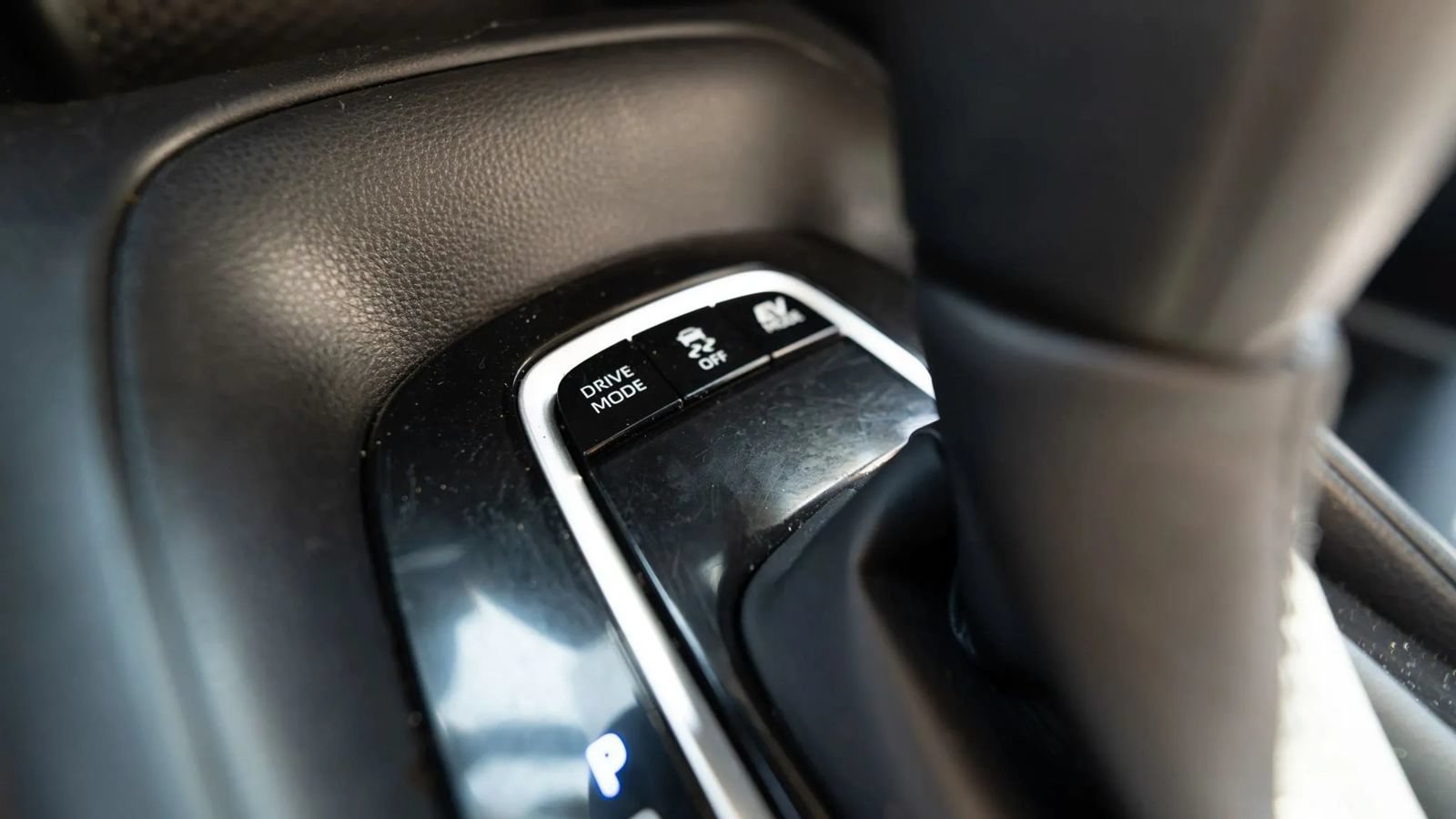 Used 2021 Toyota Corolla LE FWD image 34