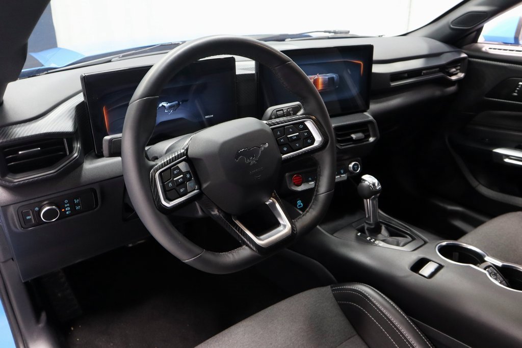 Used 2025 Ford Mustang EcoBoost image 23