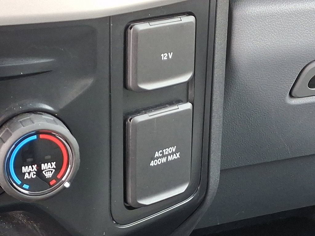 Certified 2025 Ford F250 XLT w/ Snow Plow Prep Package image 24